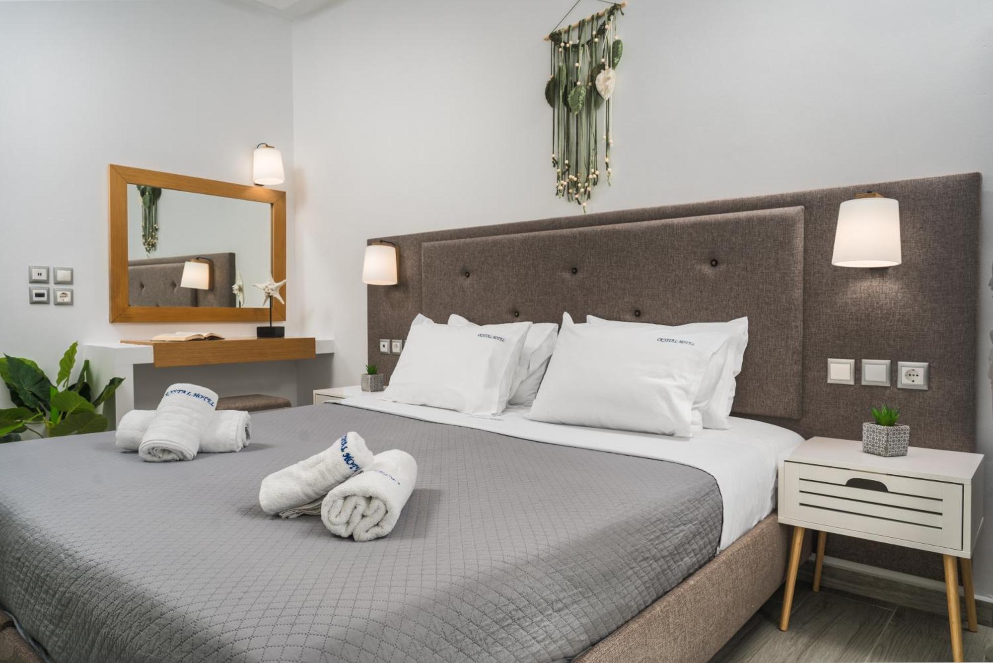 Crystal Beach Hotel Kalamaki  Ngoại thất bức ảnh